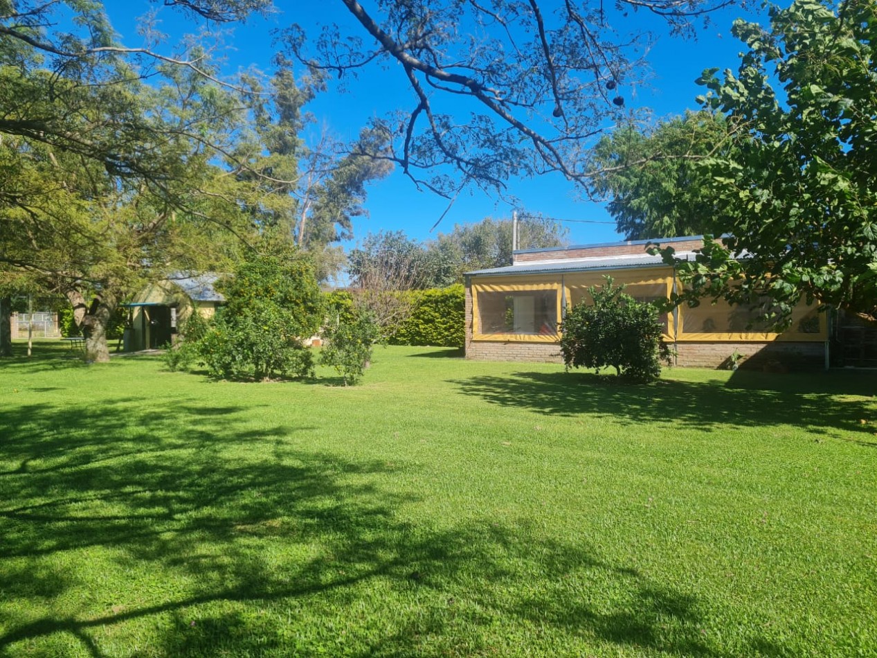 CASA 3 DORMITORIOS SOBRE TERRENO DE GRANDES DIMENSIONES