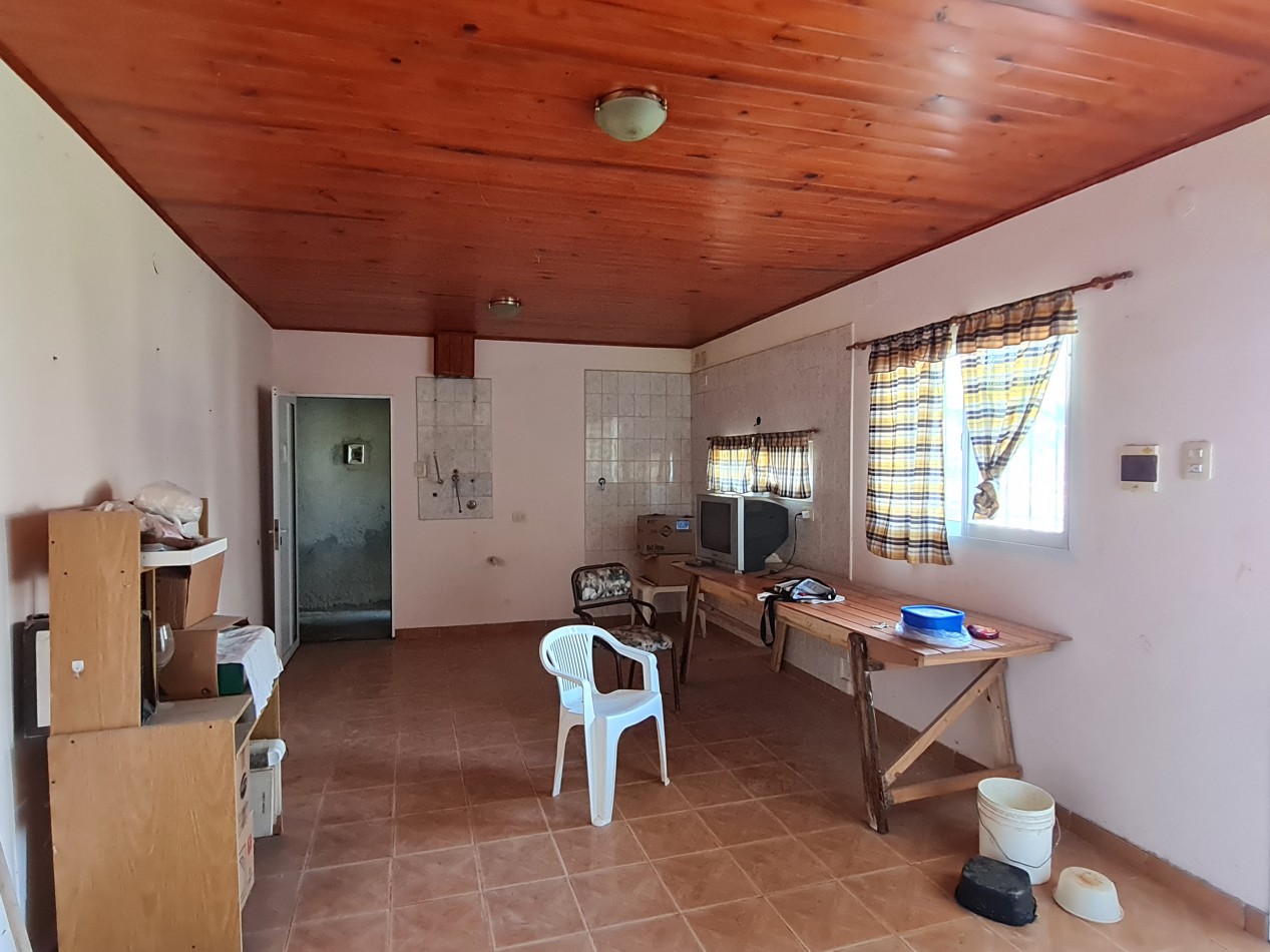 VENTA CASA 2 PLANTAS ZONA ESCUELA SECUNDARIA 340
