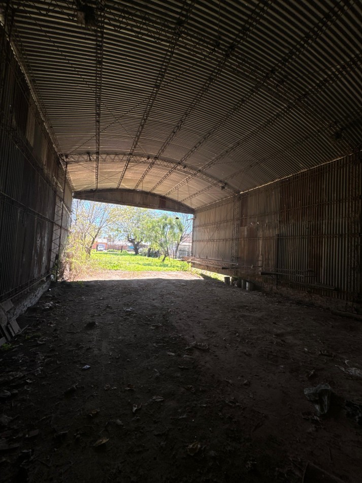 GALPON A TERMINAR CON SALIDA A DOS CALLES