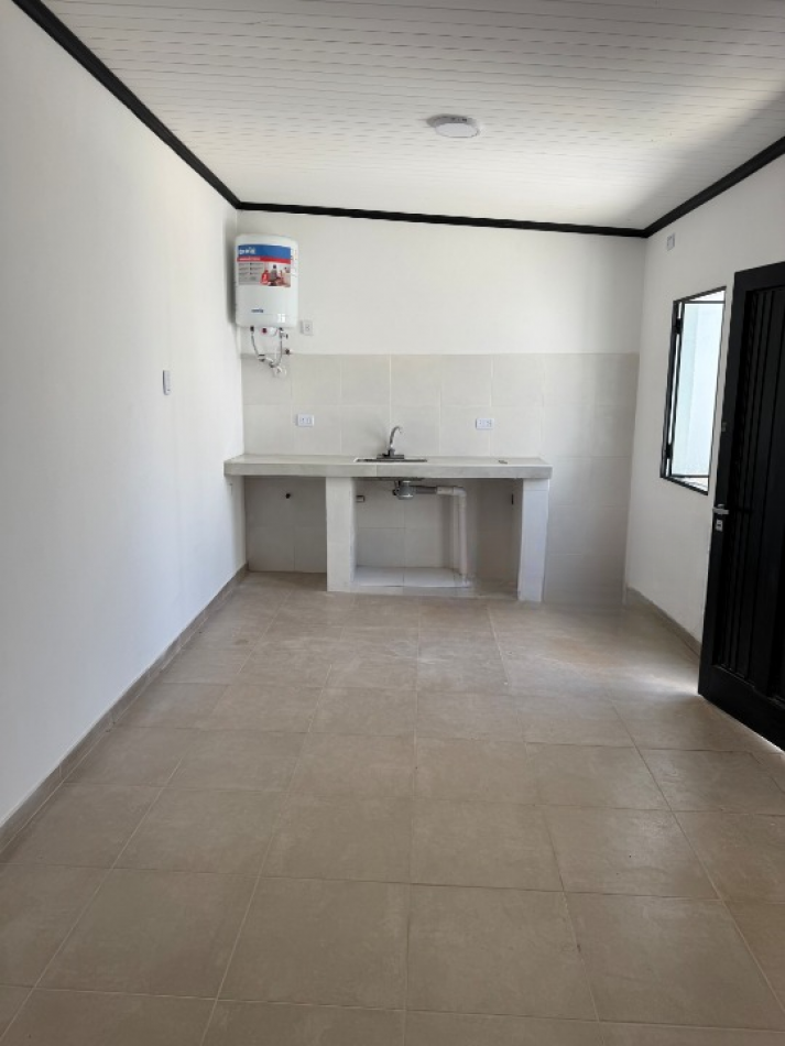 ALQUILER DPTO INTERNO 1 DORMITORIO A PASOS DE AV 7 DE MARZO