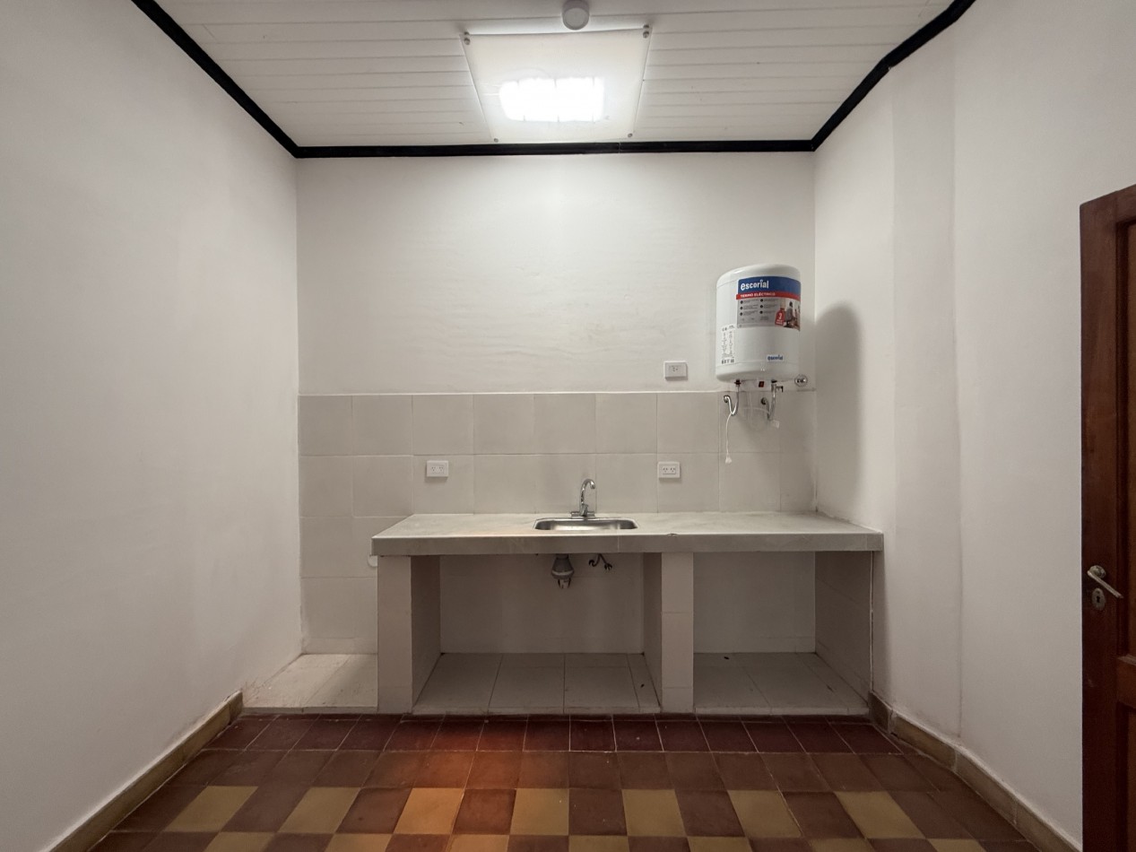 ALQUILER DPTO PLANTA BAJA A PASOS DE AV 7 DE MARZO