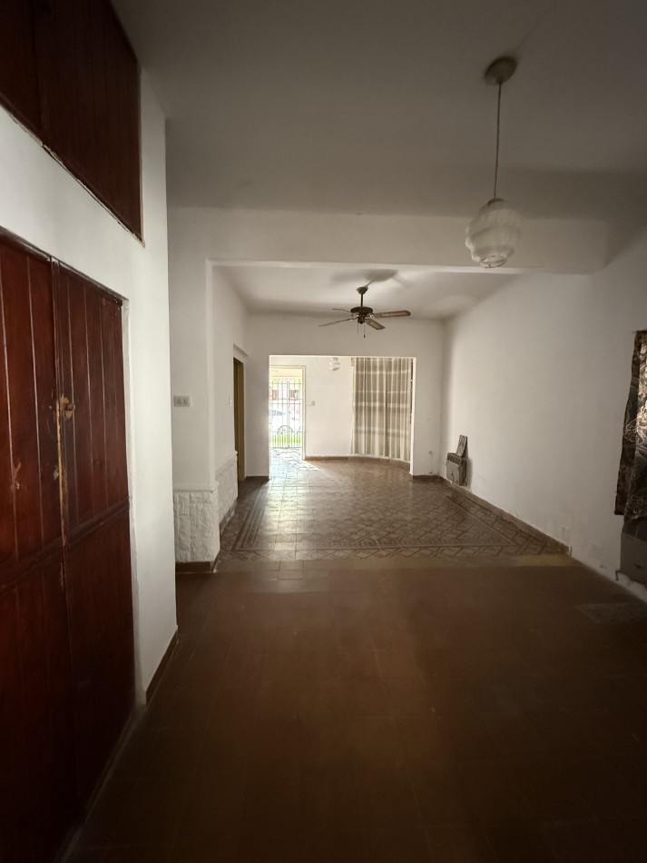 CASA A MTS DE PLAZA PRINCIPAL Y COSTANERA SANTOTOMECINA