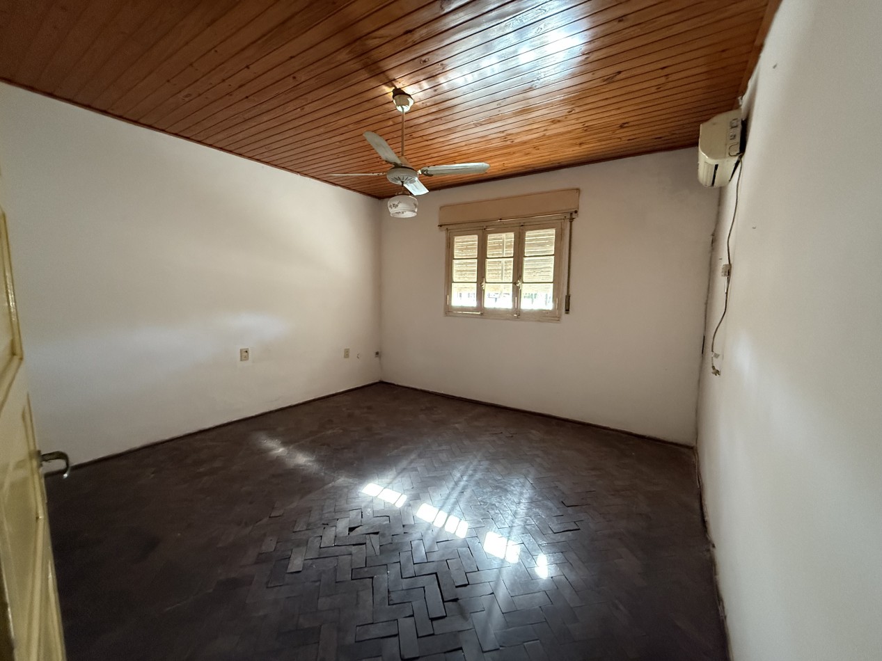 CASA A MTS DE PLAZA PRINCIPAL Y COSTANERA SANTOTOMECINA