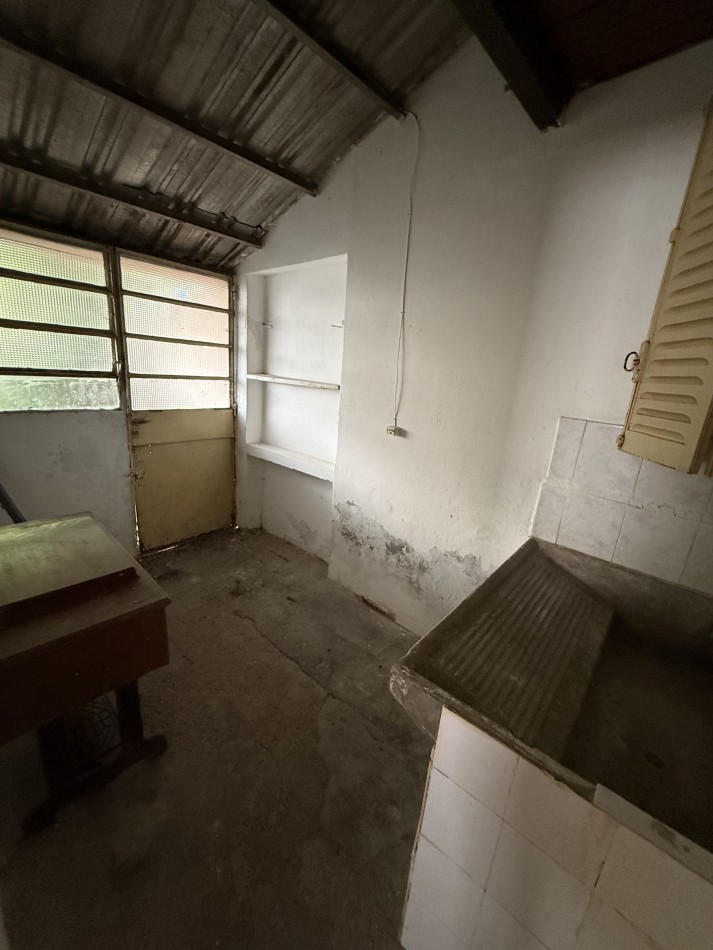 CASA A MTS DE PLAZA PRINCIPAL Y COSTANERA SANTOTOMECINA