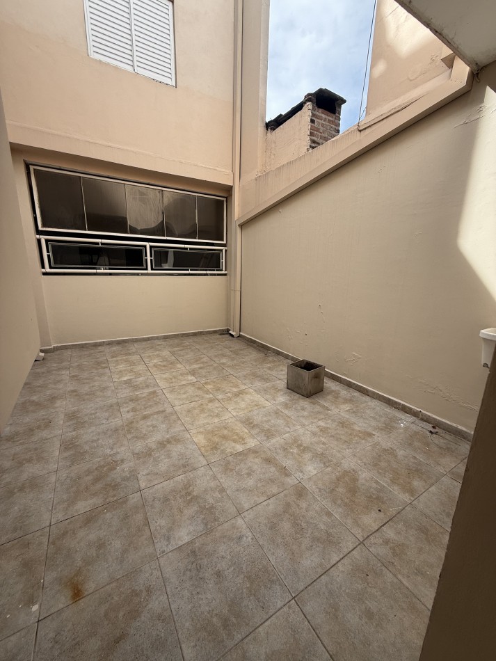 ALQUIER DPTO 1 DORMITORIO PLANTA BAJA ZONA PLAZA LIBERTAD SANTO TOME