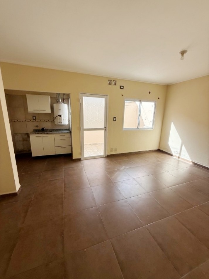 ALQUILER DPTO EN PLANTA ALTA ZONA PLAZA LIBERTAD SANTO TOME