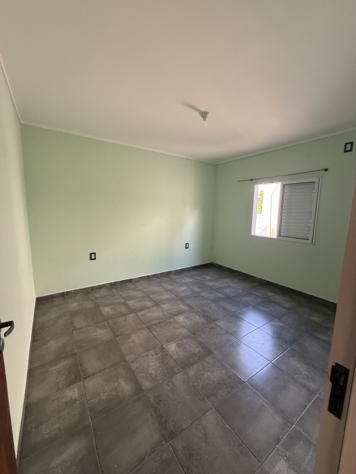 ALQUILER DPTO EN PLANTA ALTA ZONA PLAZA LIBERTAD SANTO TOME