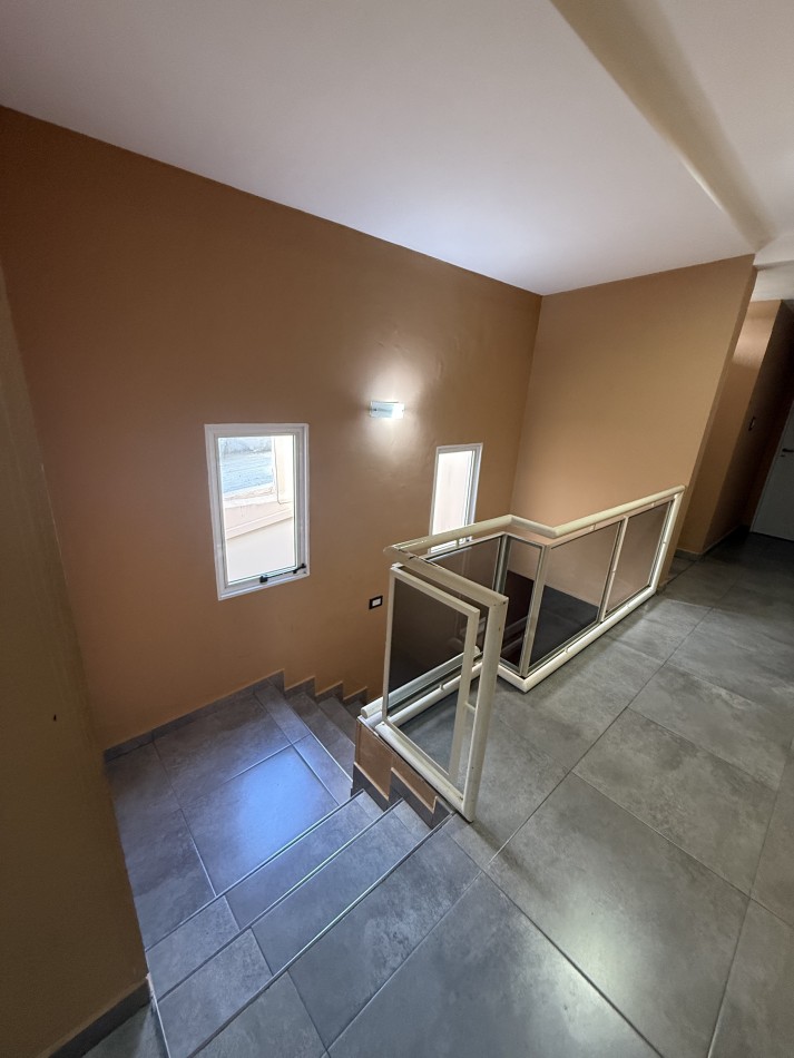 ALQUILER DPTO EN PLANTA ALTA ZONA PLAZA LIBERTAD SANTO TOME