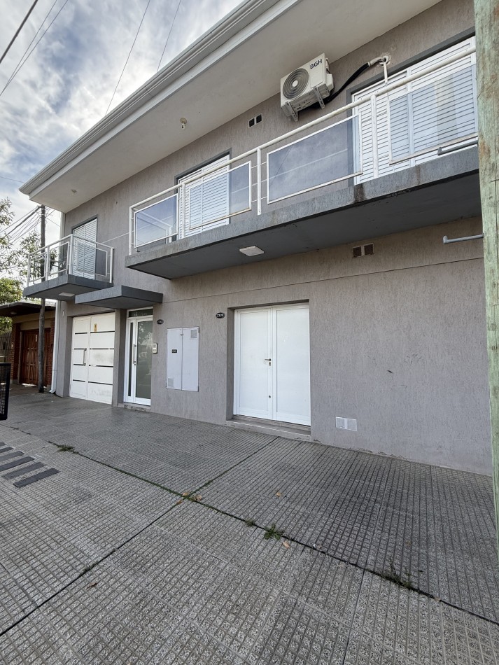 ALQUILER DPTO EN PLANTA ALTA ZONA PLAZA LIBERTAD SANTO TOME