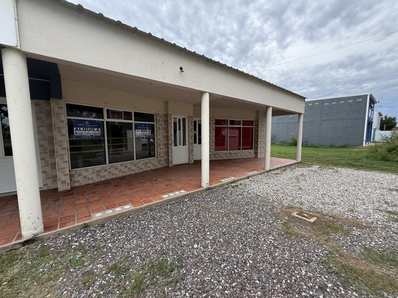 COMPLEJO COMERCIAL SOBRE RUTA N° 1 - CAYASTA, SANTA FE