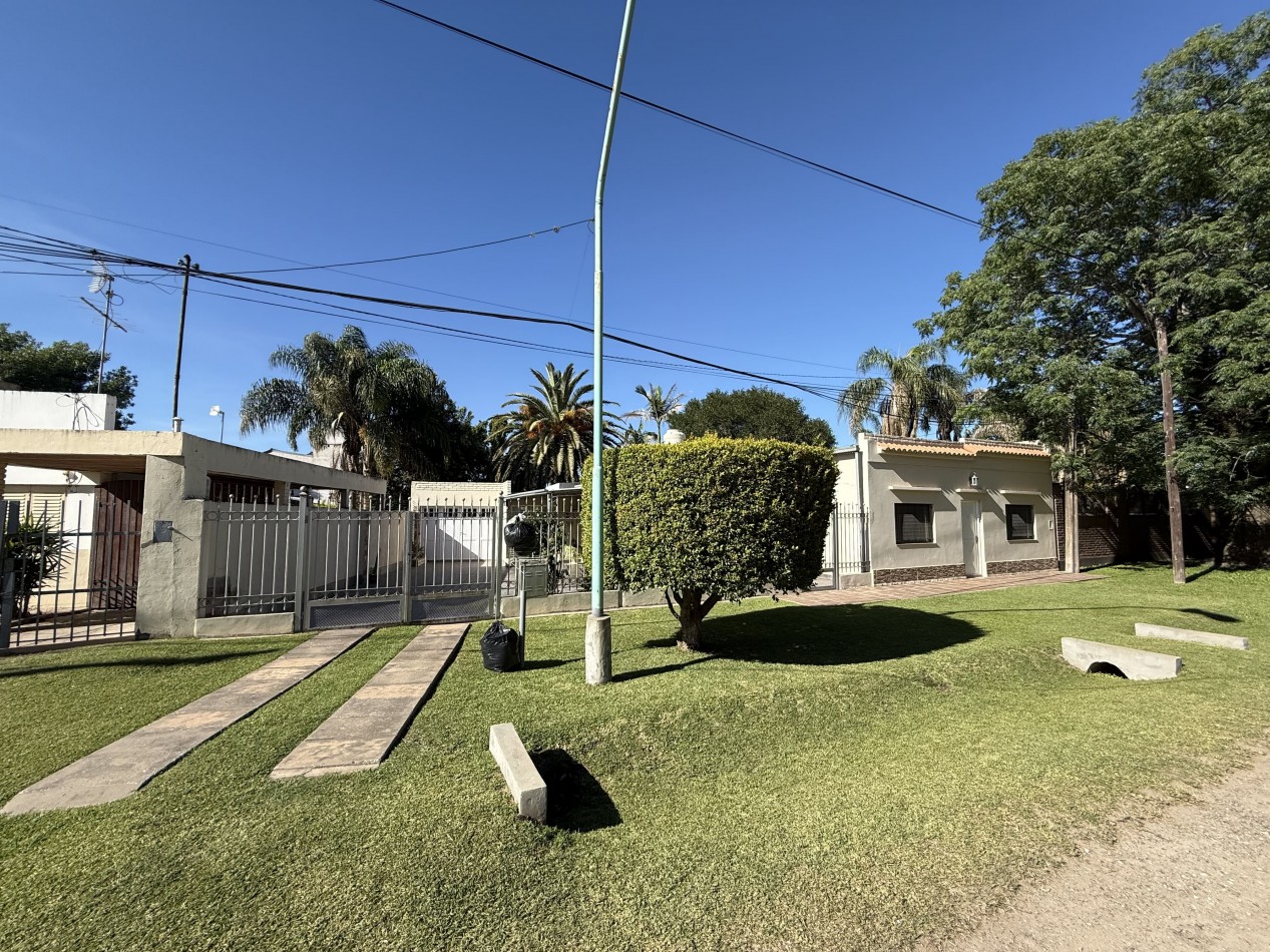 CASA CON GRAN PARQUIZADO ZONA SUR SANTO TOME 
