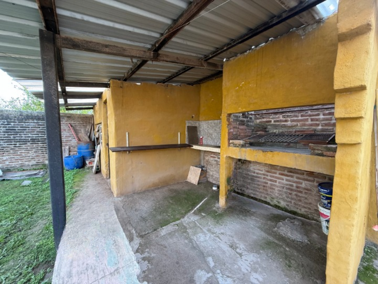 CASA CON FONDO DE COMERCIO DESPENSA