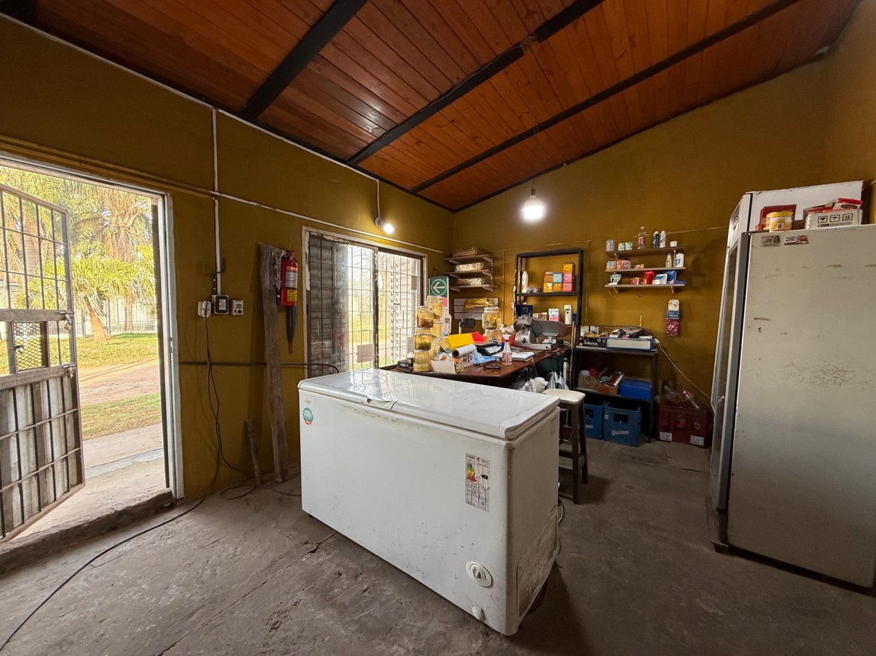 CASA CON FONDO DE COMERCIO DESPENSA