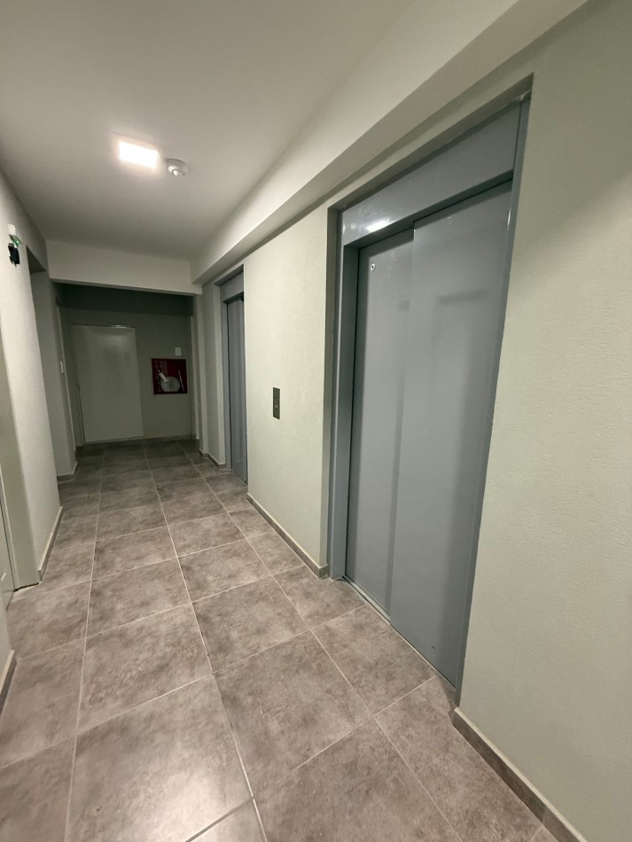 ALQUILER DEPARTAMENTO COCHERA EN EDIFICIO PASEO DEL MOLINO 