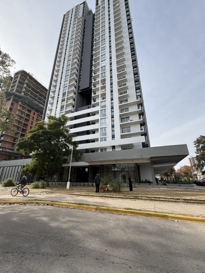 ALQUILER DEPARTAMENTO COCHERA EN EDIFICIO PASEO DEL MOLINO 