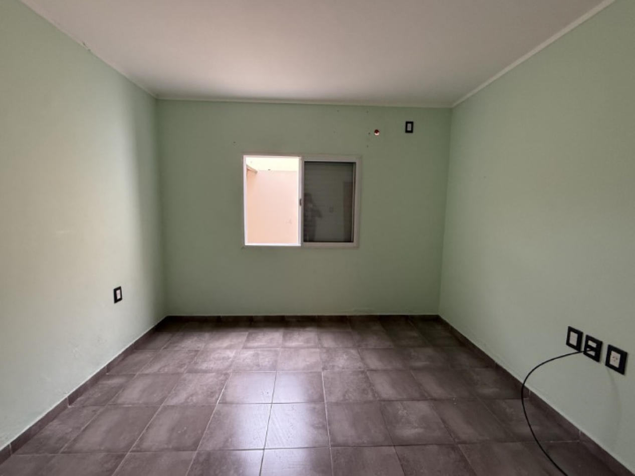 ALQUILER AMPLIO DPTO 1 DORMITORIO PLANTA ALTA ZONA PLAZA LIBERTAD
