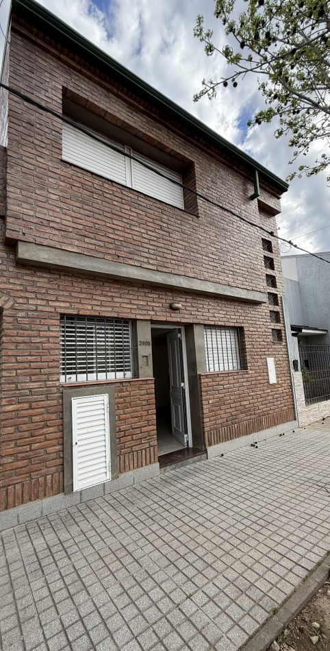 ALQUILER CASA 2 DORMITORIOS Y PATIO SECO