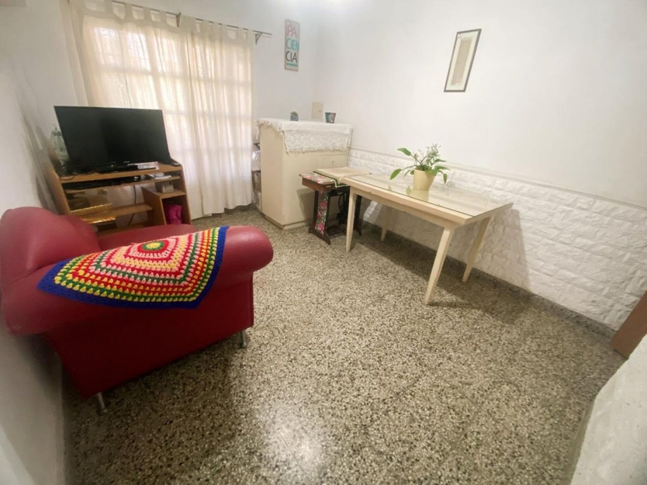CASA APTA CREDITO A METROS DE CANDIOTI 