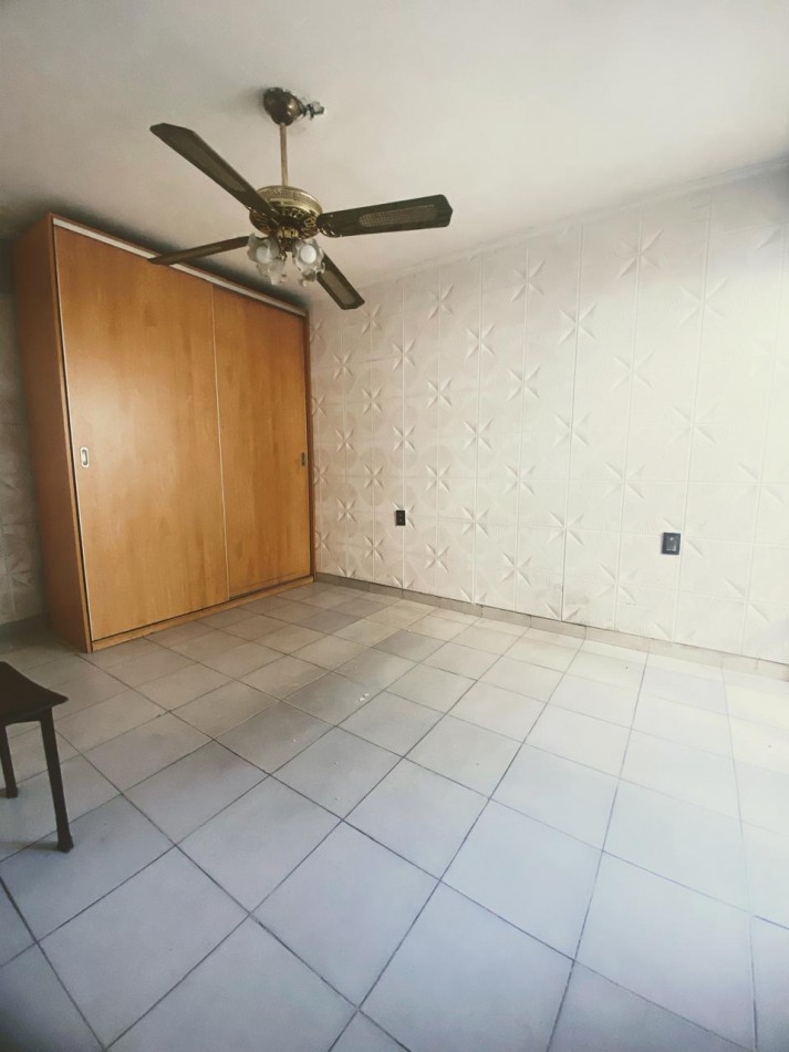 venta de PH tres departamentos ideal para renta 