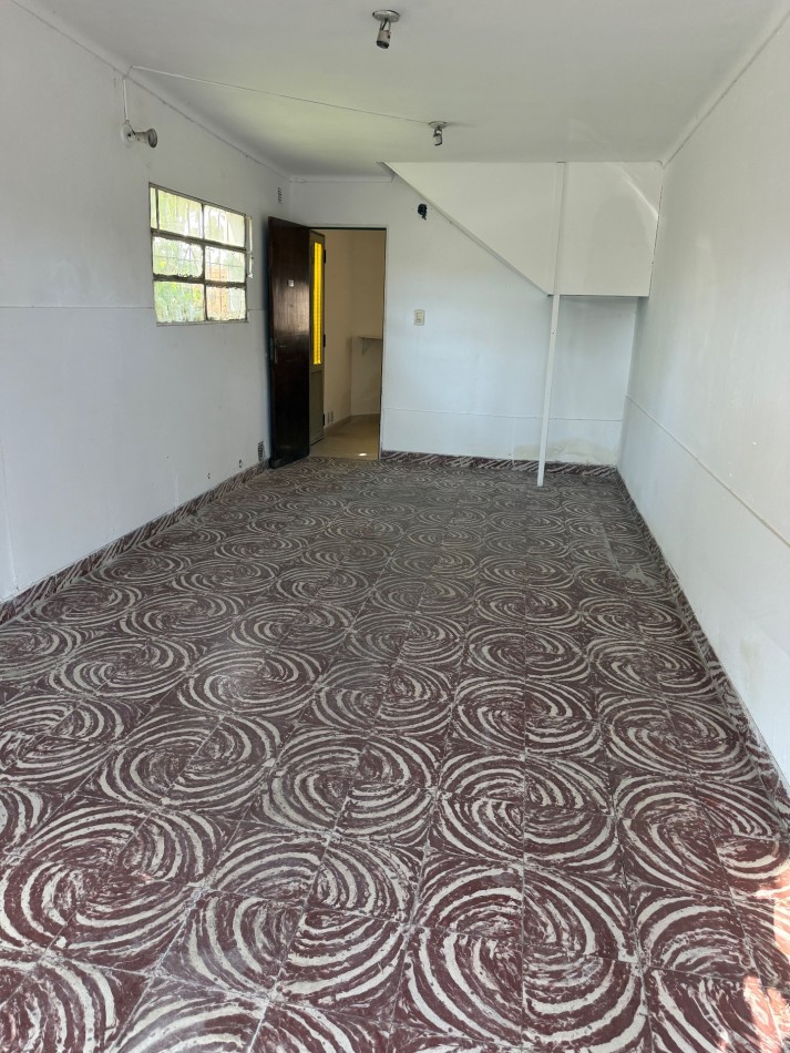 ALQUILER LOCAL CON DEPOSITO Y SECTOR COCINA
