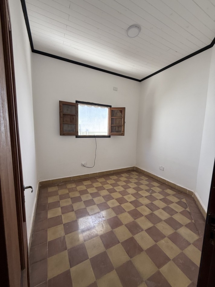 ALQUILER DPTO PLANTA BAJA A PASOS DE AV 7 DE MARZO