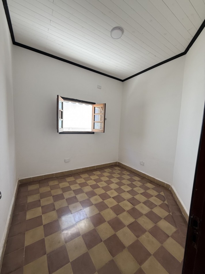 ALQUILER DPTO PLANTA BAJA A PASOS DE AV 7 DE MARZO