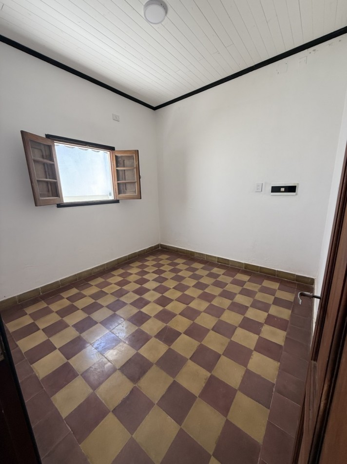 ALQUILER DPTO PLANTA BAJA A PASOS DE AV 7 DE MARZO