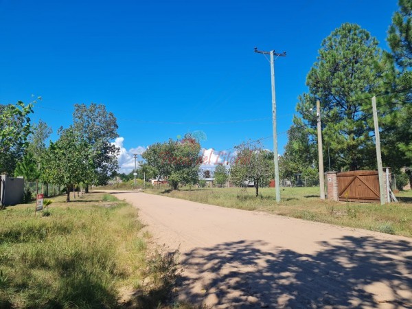 TERRENO FINCAS DEL RINCON GENEROSAS DIMENSIONES 