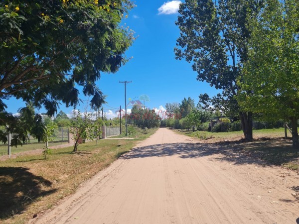 TERRENO FINCAS DEL RINCON GENEROSAS DIMENSIONES 