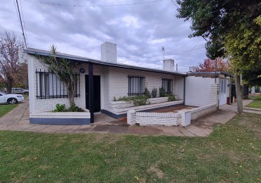 HERMOSA CASA EN ESQUINA BARRIO LUZ Y FUERZA