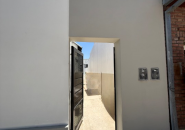 ALQUILER DPTO INTERNO 1 DORMITORIO A PASOS DE AV 7 DE MARZO