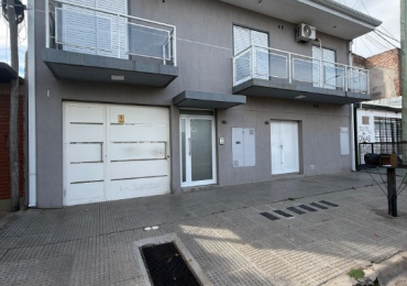 ALQUILER AMPLIO DPTO EN PLANTA ALTA 2 DORMITORIOS OPCIONAL COCHERA